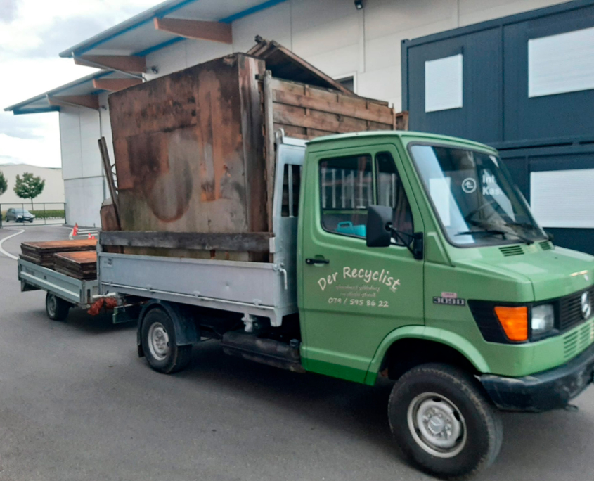 der recyclist - Abholung von Altmetall, Eisen, Messing, Chromnickel, Bronze, Blei, Kupfer und Kabel, Zink oder leichtes Aluminium